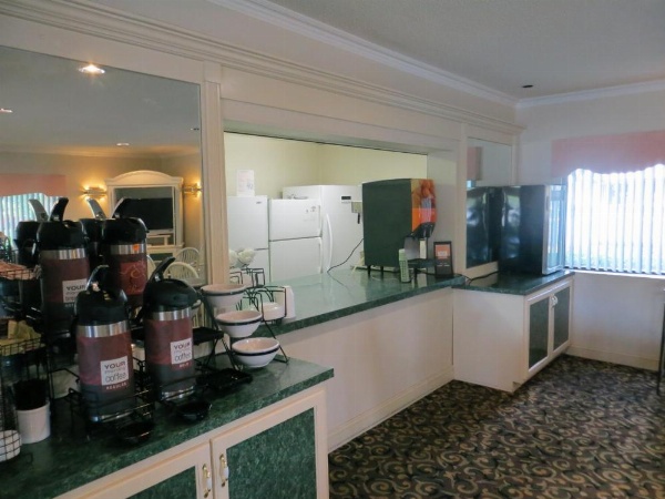 Fairview Inn & Suites Mobile image 10