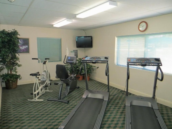 Fairview Inn & Suites Mobile image 16