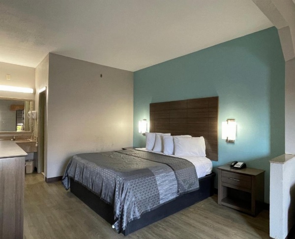 Fairview Inn & Suites Mobile image 19